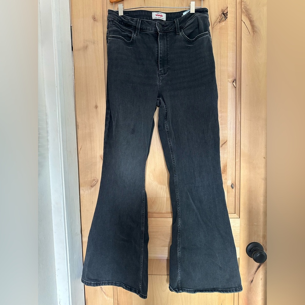 Wrangler Dark Gray Flare Women's Jeans